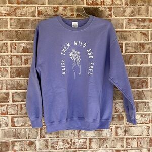 Gildan Purple Graphic Sweatshirt
